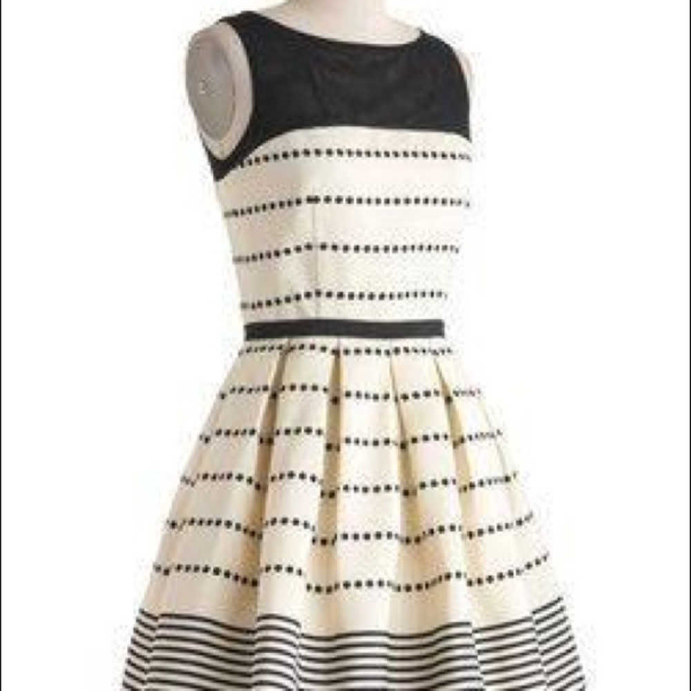 classy party dress - Picture 5 of 5